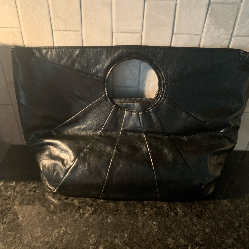 🩵🩵Vintage 1980’s Black Leather Hand Bag🩵🩵